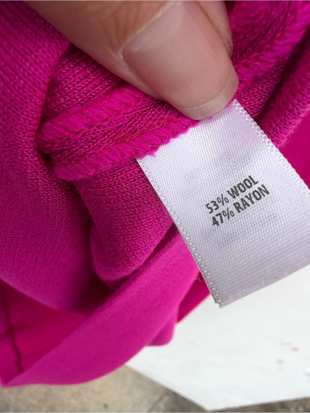 St. John Bright Fuchsia Sleeveless Knit Tank wool blend - Picture 6 of 6